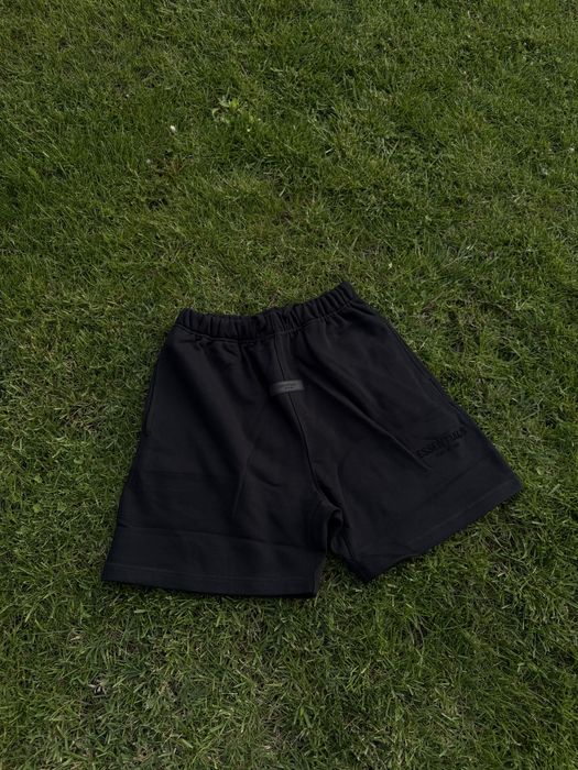 Pantaloni Scurti Essentials / Premium / 2025