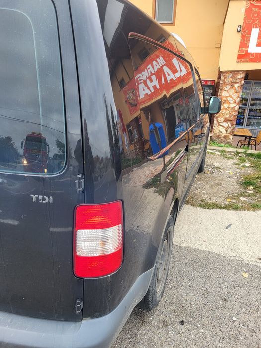 VW CADDY MAXI 1,9tdi  105 cp autoutilitara