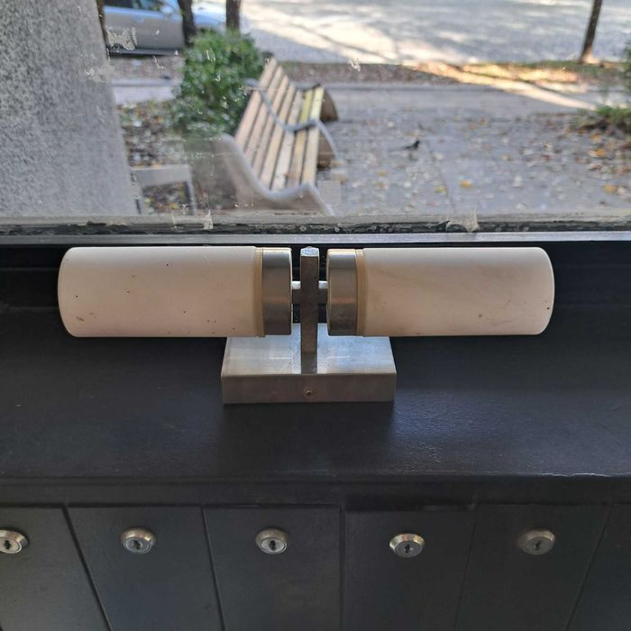 Аплик - лампа за баня