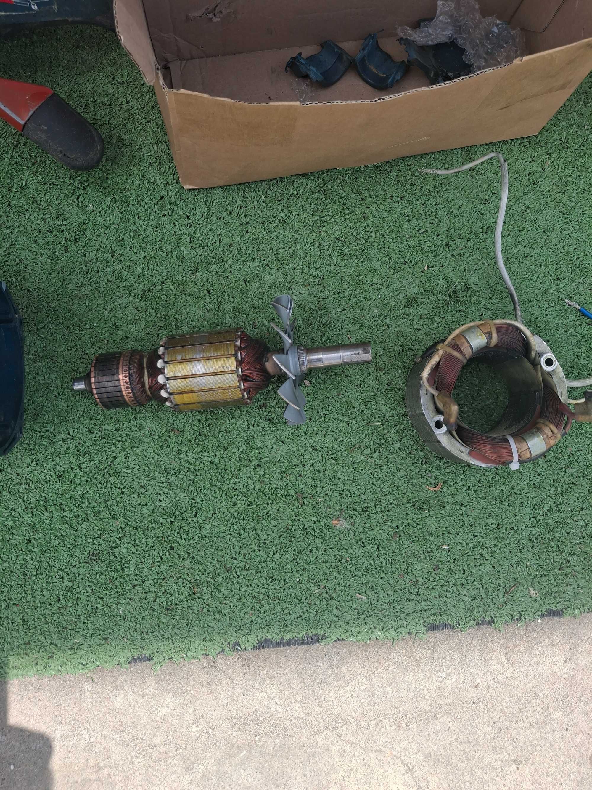 Настолен циркуляр GCM 10 SD от Bosch