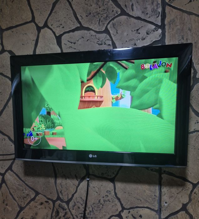 LG tv 32 sotiladi
