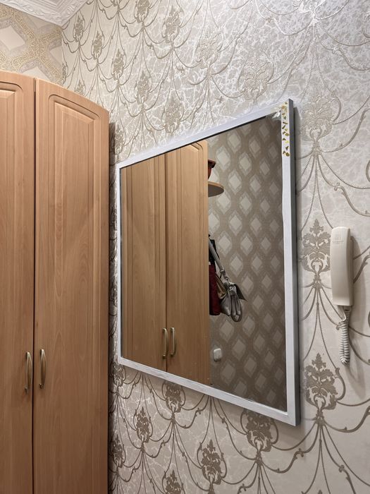 шкаф для прихожей с зеркалом