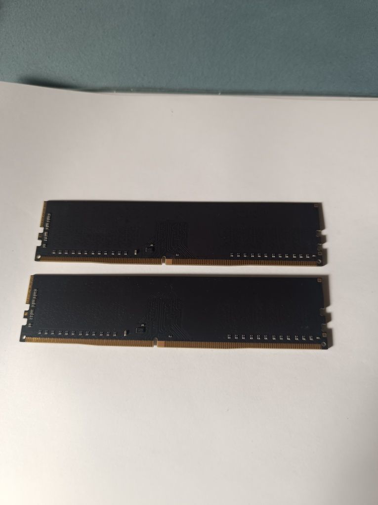 Продам оперативную память DDR4 по 16 гб