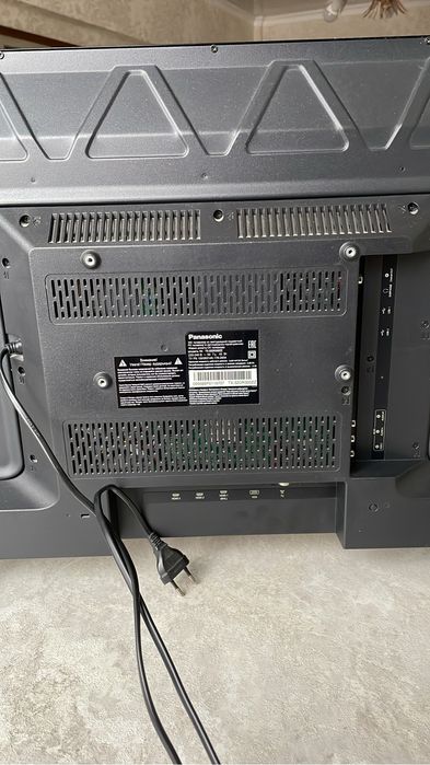 Продаю телевизор панасоник,покупали сулпаке.качество супер.б/у.