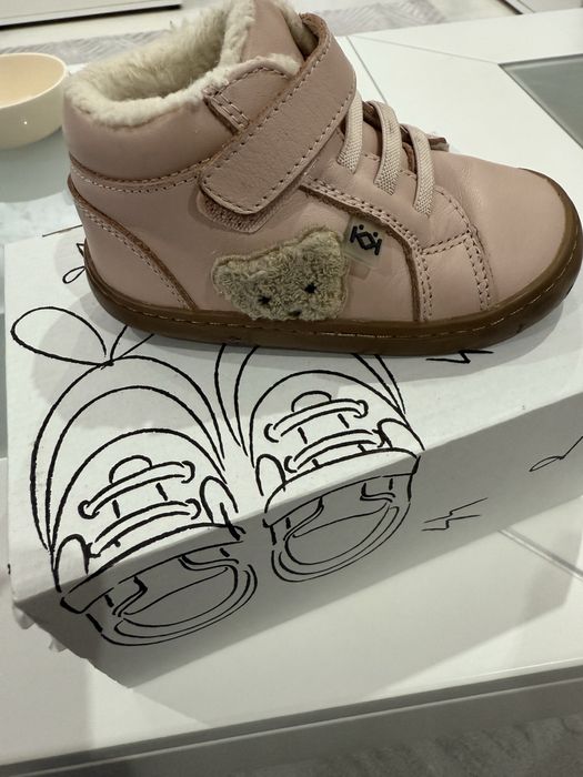 Продавам ботуши Колев и Колев