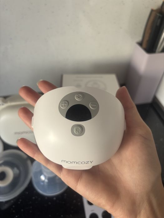 Помпа за кърма Momcozy M5 hands-free в ГАРАНЦИЯ