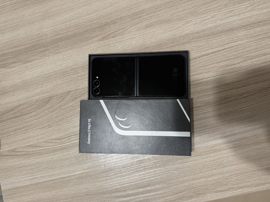 Galaxy Z Flip7 FE