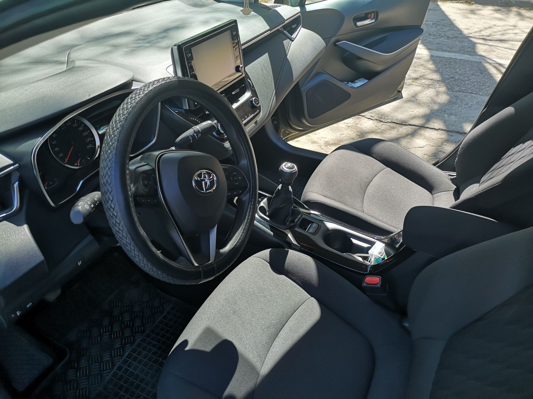 Toyota Corolla 2020 încă în garanție