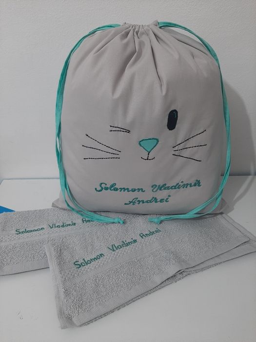 Un saculet de gradinita si doua prosoape