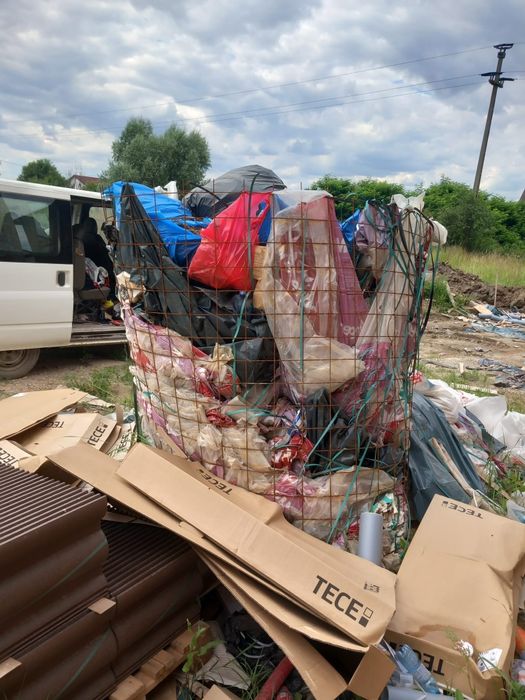 Ridic moloz,deseuri din constructii debarasări.