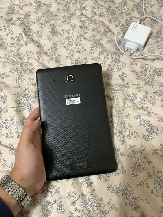 Samsung Tab E идеал состояние