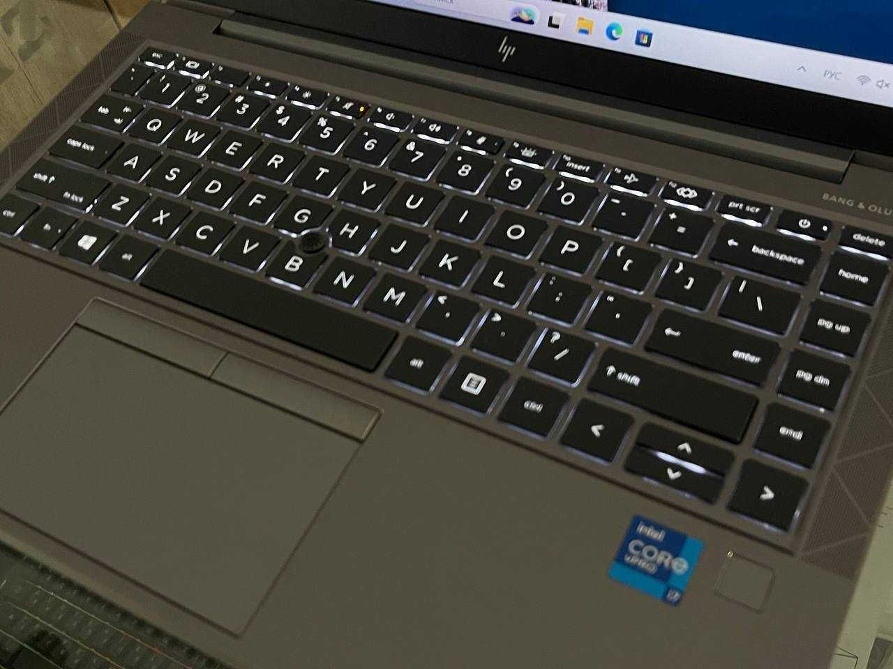 HP ZBook Firefly 14 G8 Core i7-1185G7 ram 16 ssd 256