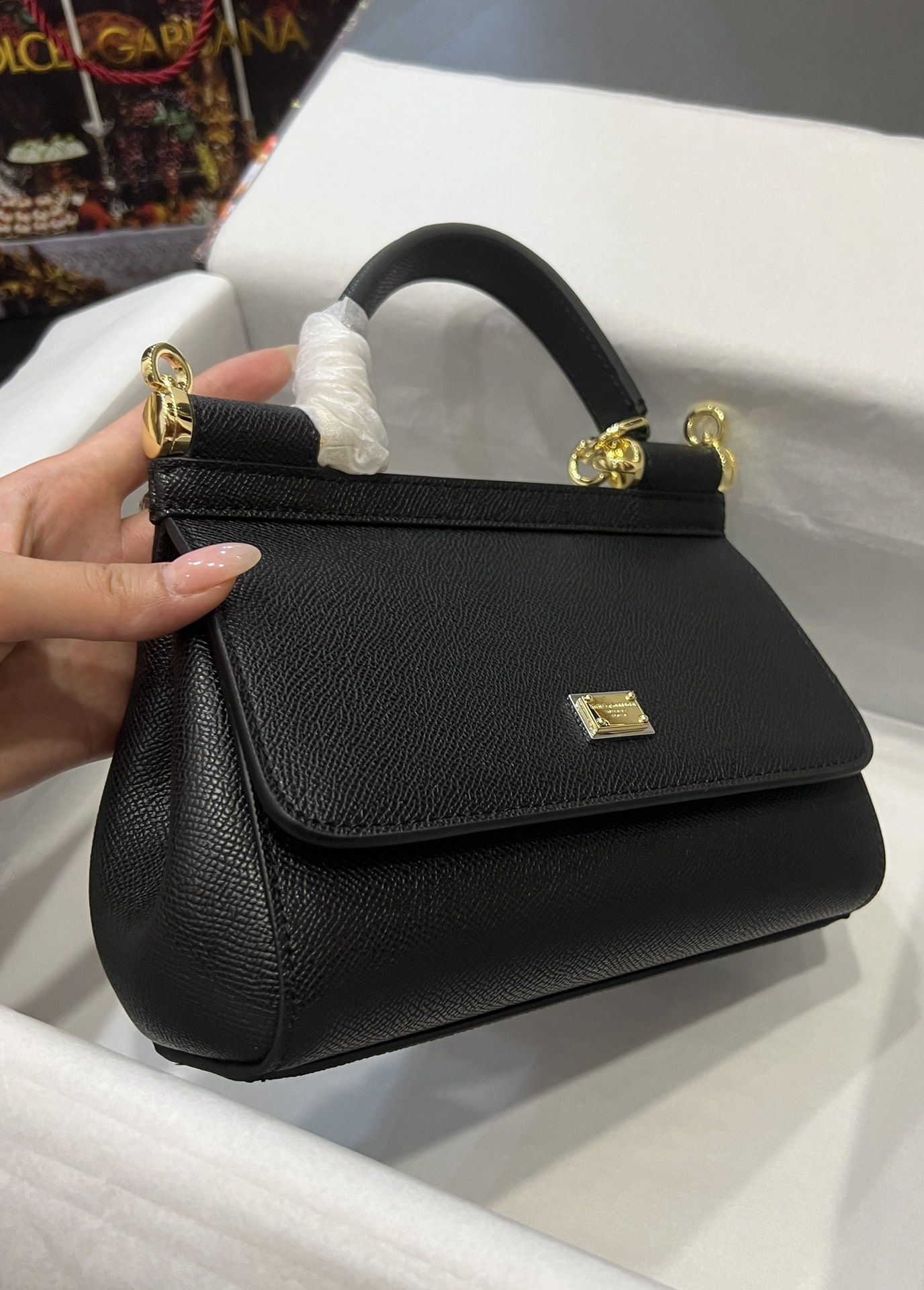 Geanta Dolce Gabbana Sicily 20 cm negru, Premium