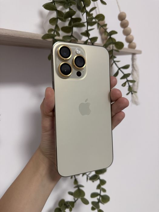 Iphone 14 pro max gold