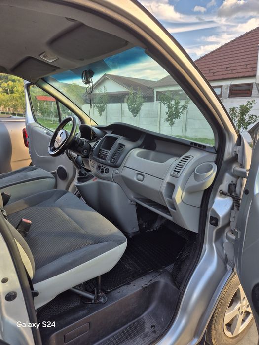 Opel Vivaro 2011