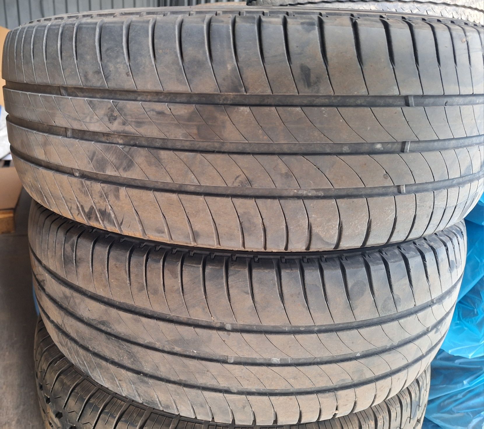 Гуми Michelin 235 / 65 / 16 C