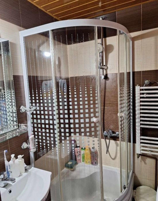 Închiriez apartament micro 1