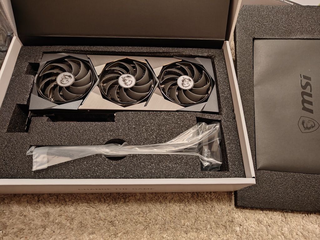 Видео карта RTX 3090 Suprim X