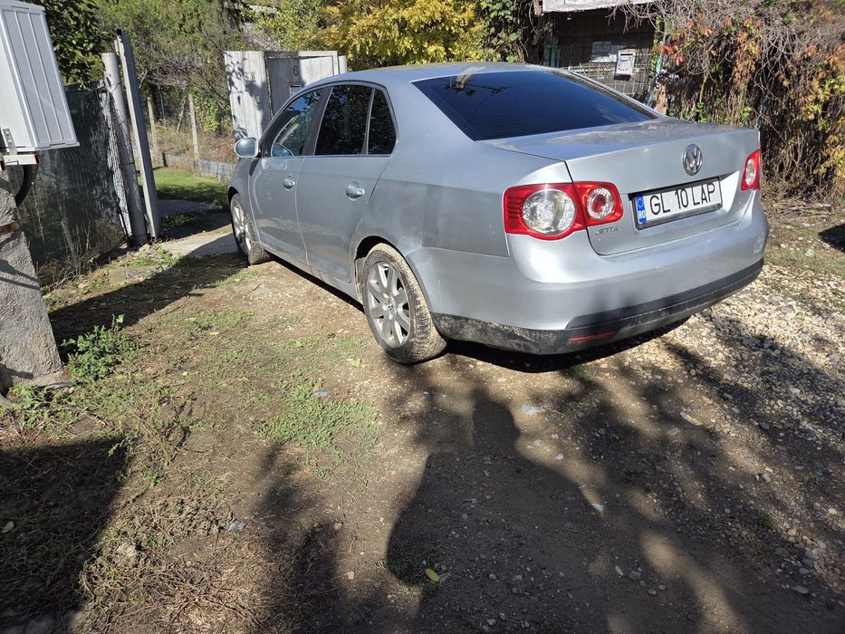 Vând vw jetta anul 2008
