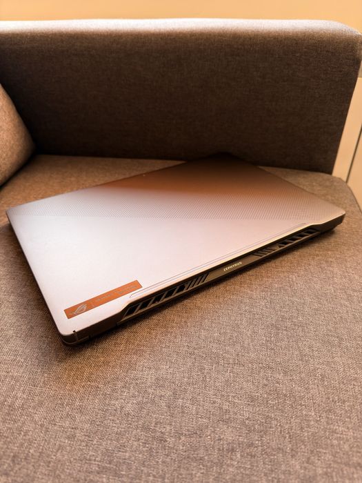 Rog Zephyrus G14, Ryzen 5 4600HS, 24gb ddr4, gtx 1650Ti 4gb, 1tb nvme