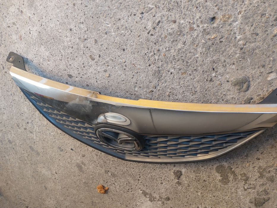 Радиаторна решетка за мазда 6