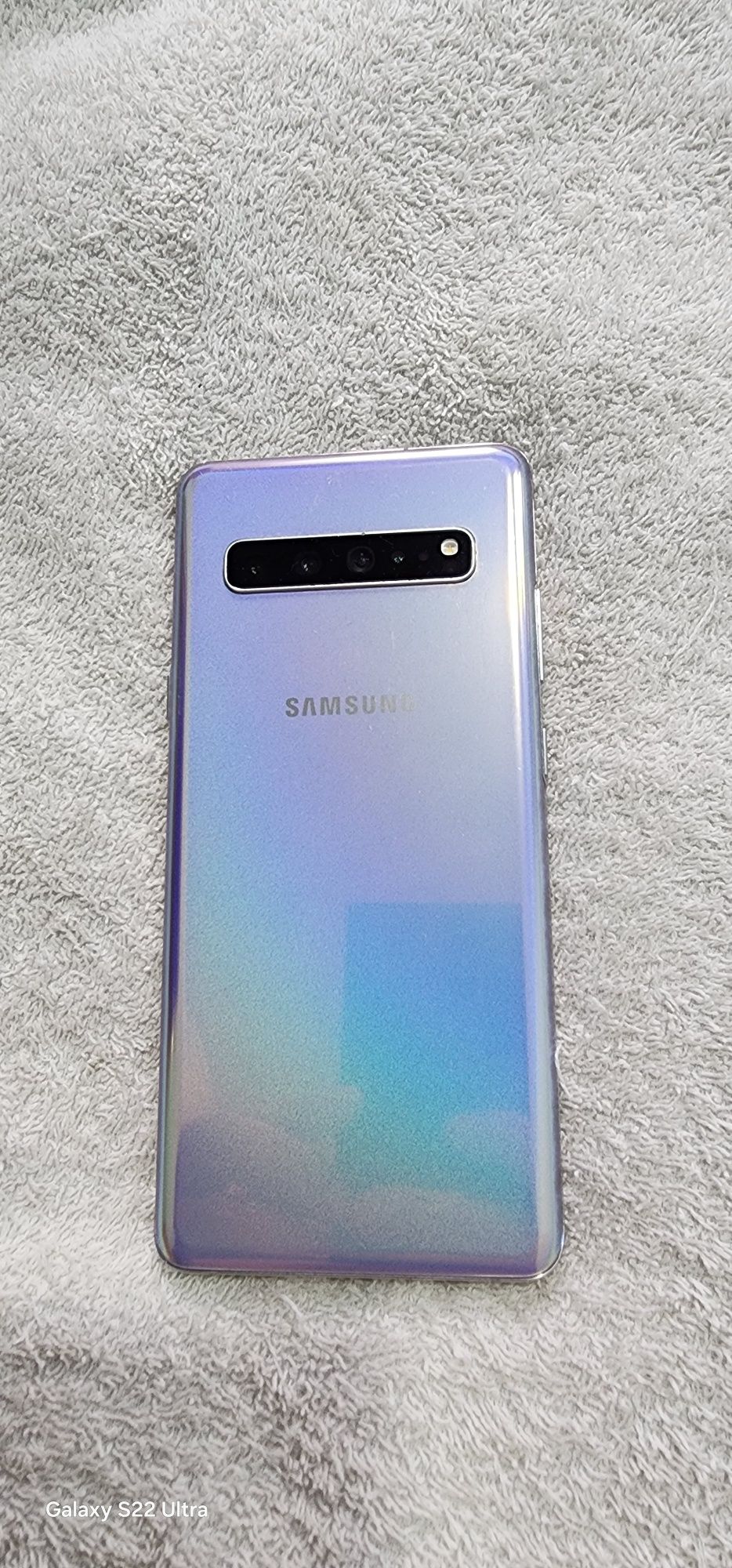 Galaxy S10 5G sotiladi 8/256g