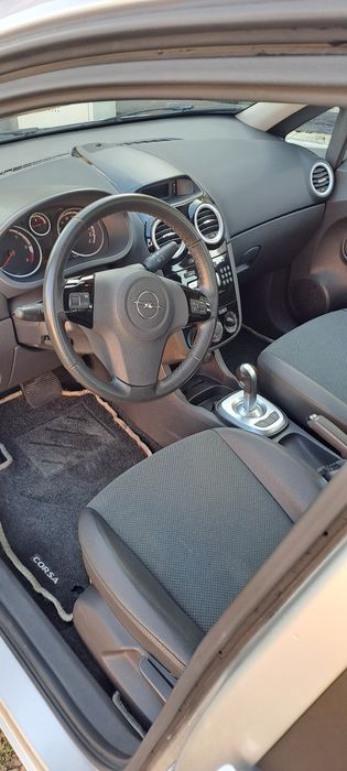 Opel corsa D automat