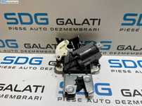 Broasca Incuietoare pentru Hayon Haion Portbagaj Volkswagen Passat B6 Berlina Sedan 2005 - 2010 Cod 4F5827505D [B3333]