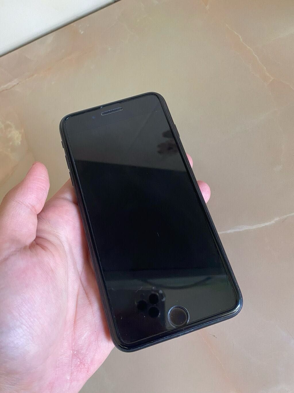 Srochno iPhone 7 plus original 128 Gb