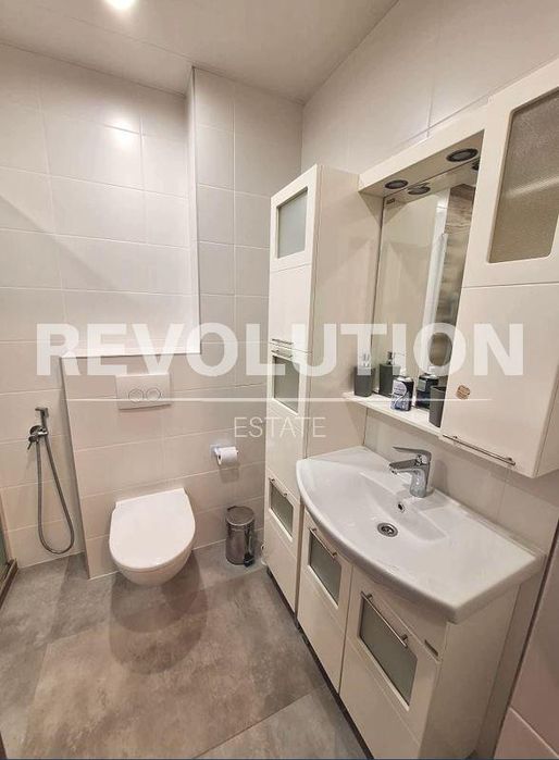 Дава се под наем Едностаен апартамент в Варна, м-т Траката - 32 кв.м за 350 € - Снимка #4