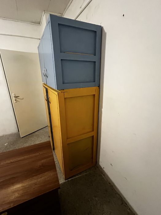 Подарявам двукрилен гардероб