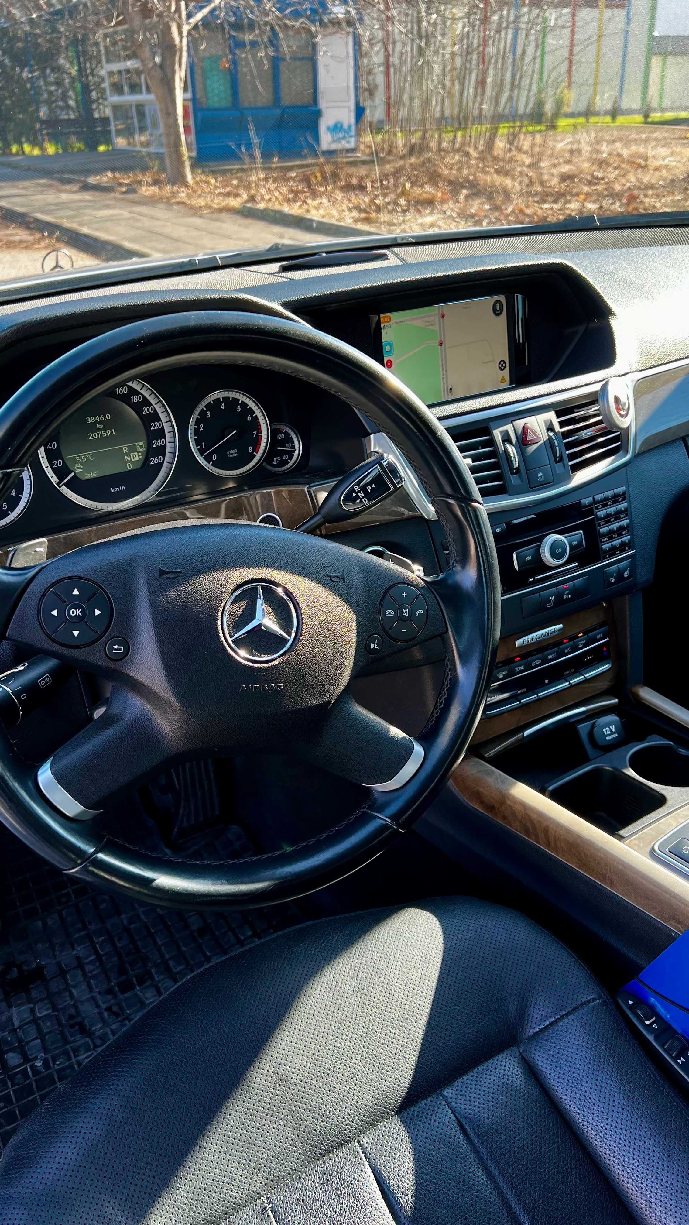 Mercedes E350 CGI