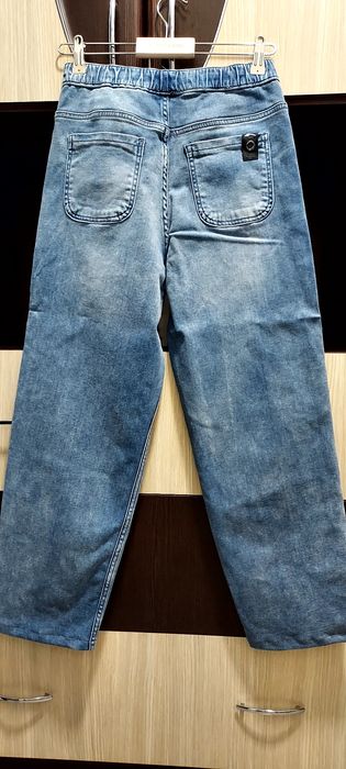 Jeansi damă,noi,cu elastic în talie