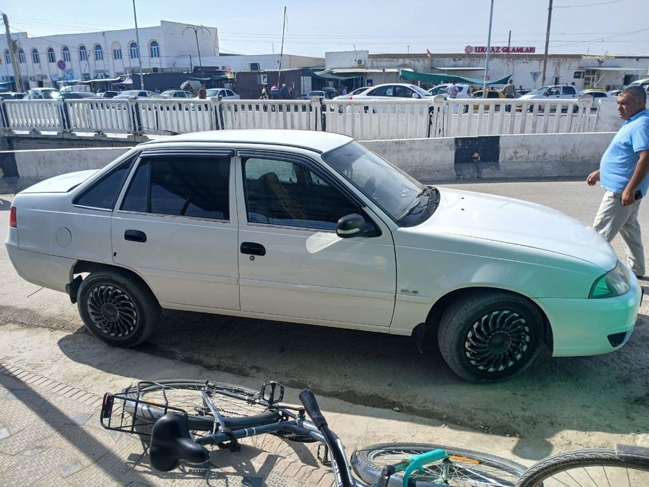 Нексия 2 сотилади