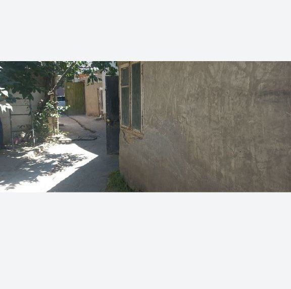 Срочно уй сотилади,вокзал бозорчани йонида