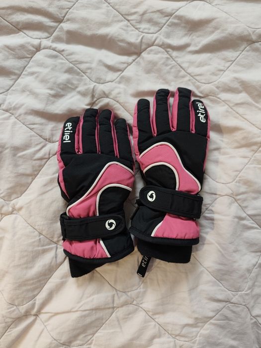 Термо бельо и ръкавици за ски