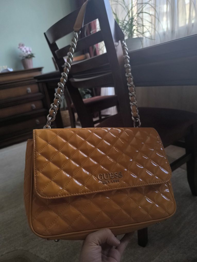 Дамски Чанта Guess