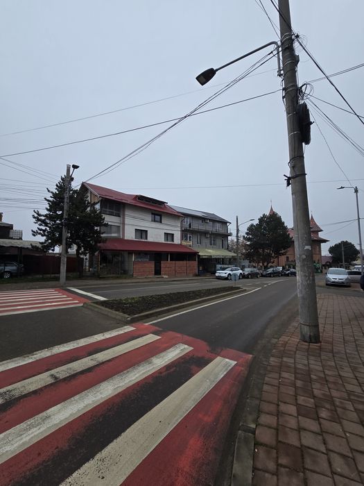 Spațiu comercial de închiriat/ vânzare 4 nivele