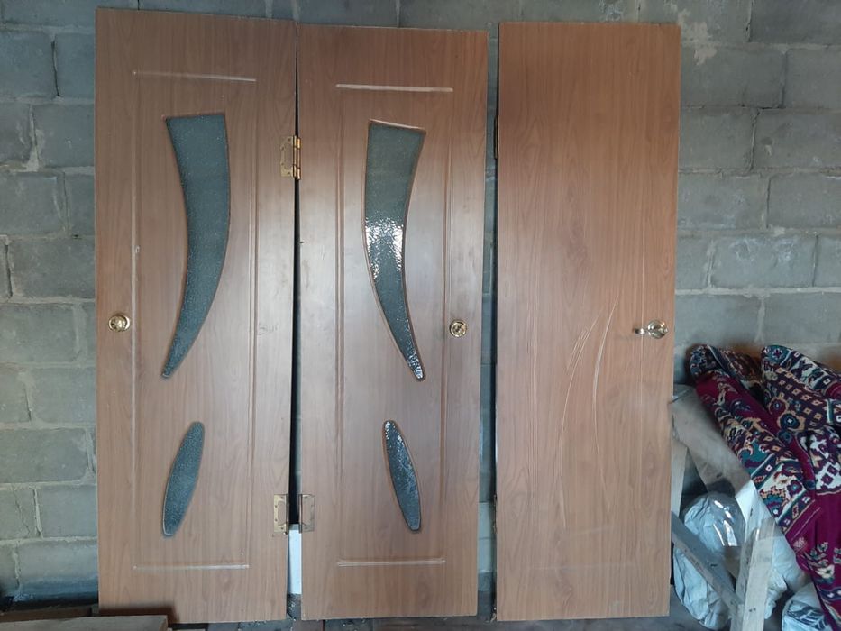 Продам двери межкомнатные