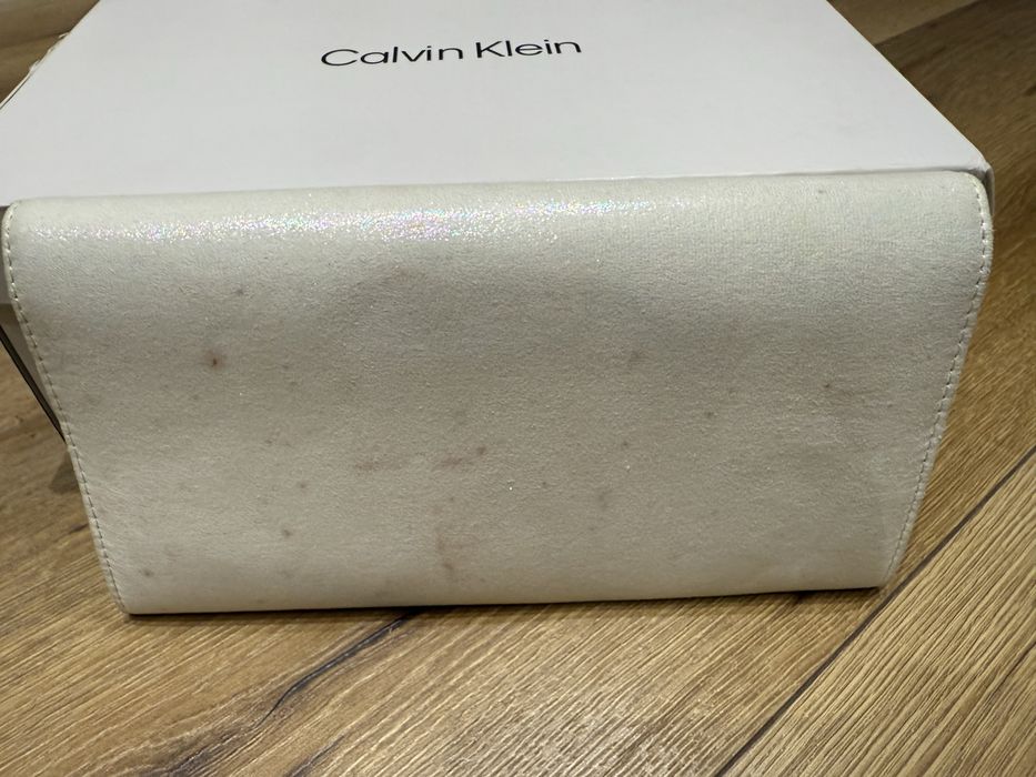 Чанта - клъч за повод