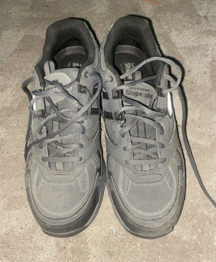 adidasi skechers shape ups