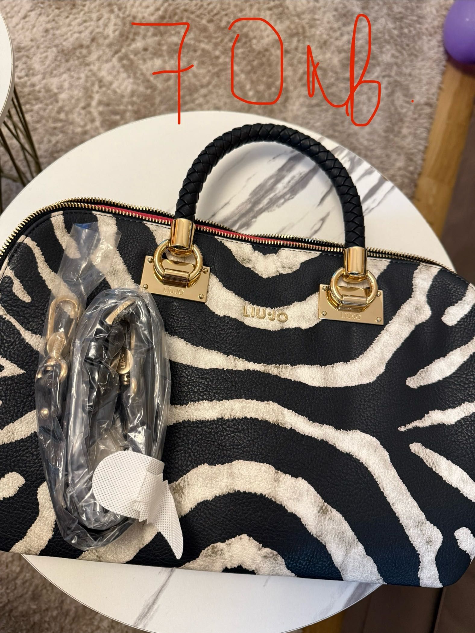 Дамски чанти Love Moschino Liu jo Guess Michael Kors и други