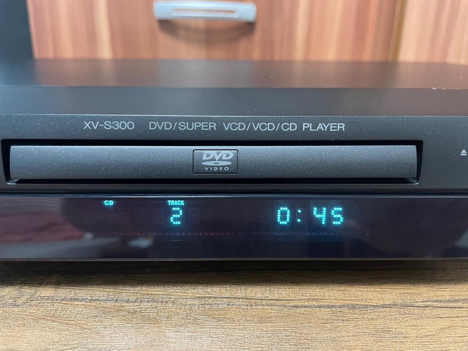 JVC XV-S300 DVD/VCD/Cd Player