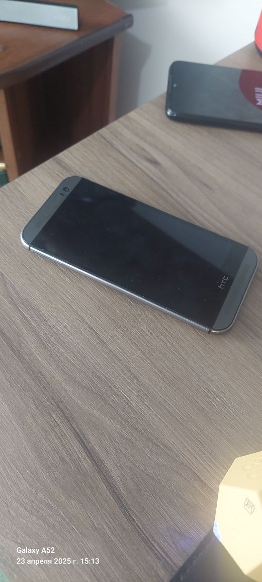 Продам б/у HTC m8