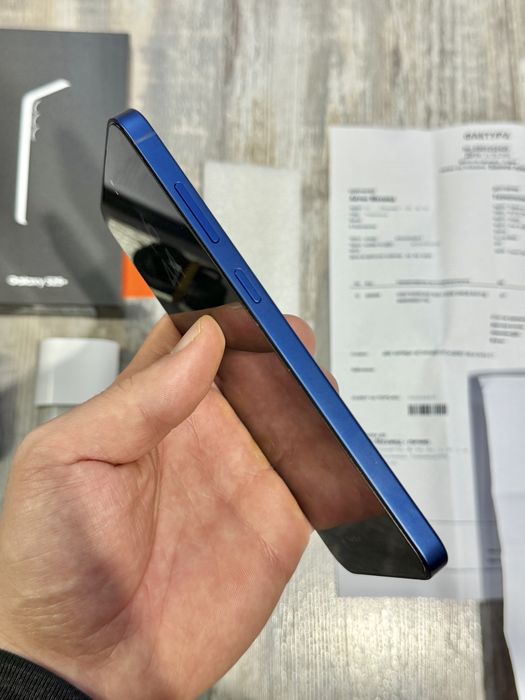 Samsung Galaxy S25 Plus 256 GB 12 GB Ram Dual Sim Като Нов