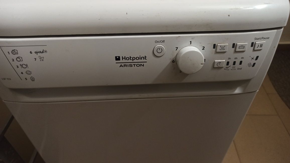 Съдомиялна Ariston Hotpoint LSF 723