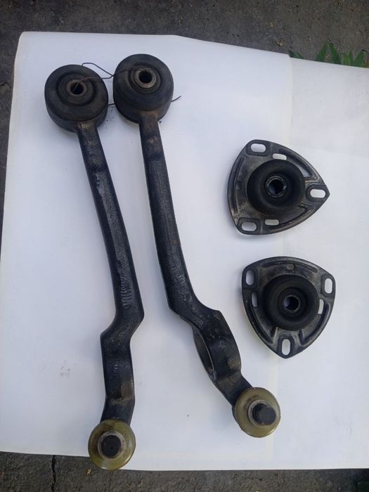 Рычаги Ауди С4 .