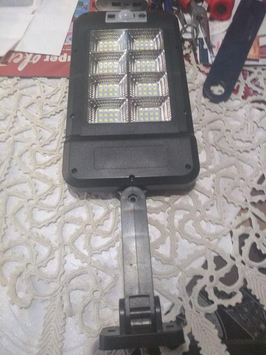 Lampă solară de putere mare