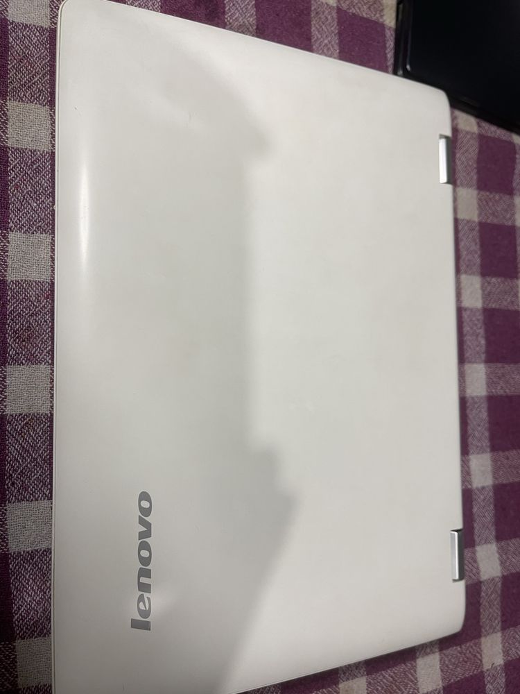 Ноутбук-трансформер Lenovo yoga 300 11IBR