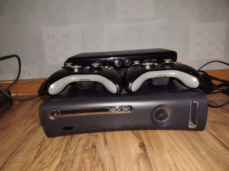 XBOX 360 с играми